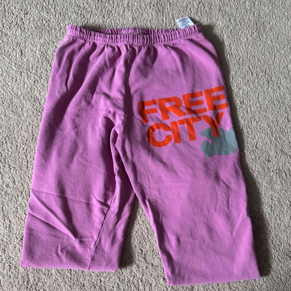 Freecity Sweatpants Size Medium